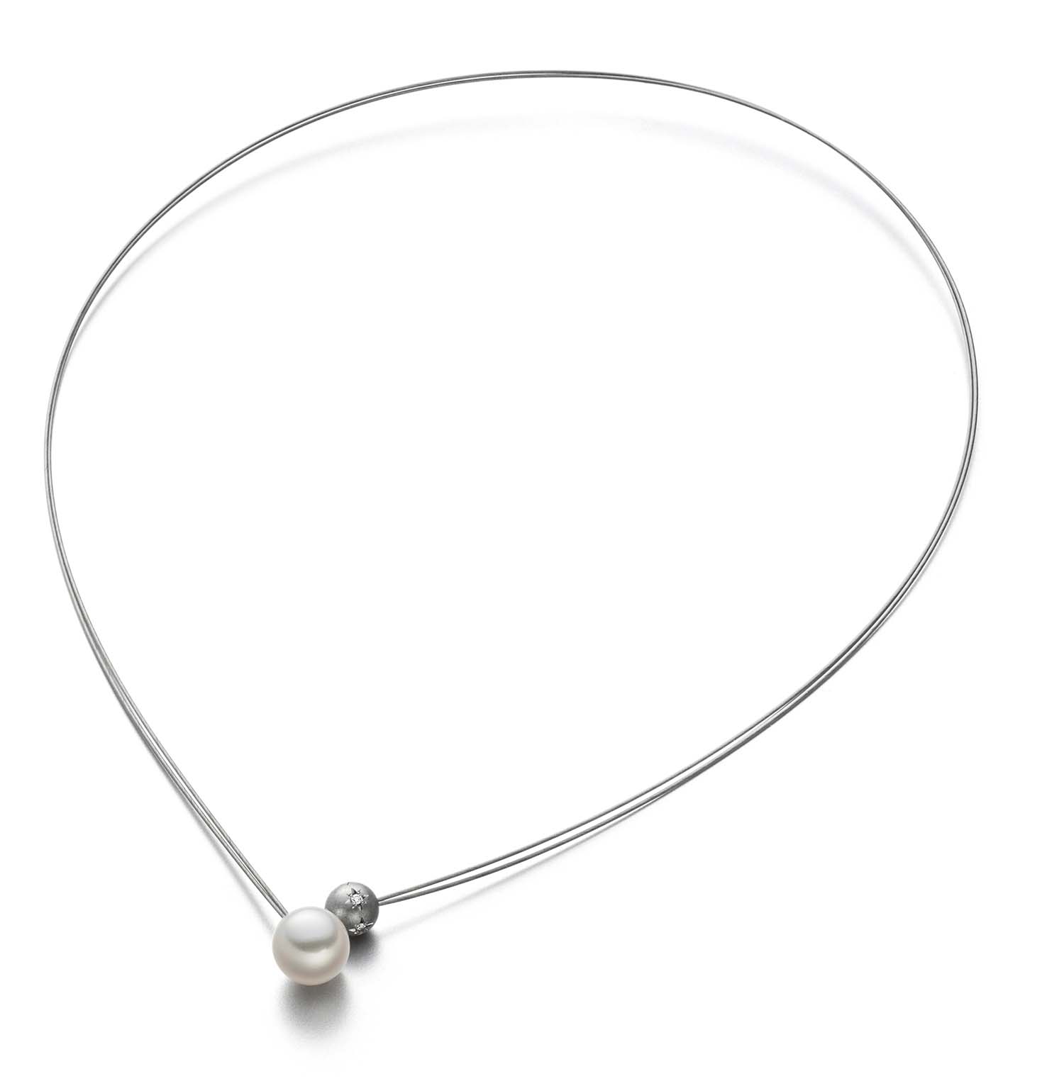 Eva Strepp Halsreif mit Süßwasserperle und Brillanten ps2b